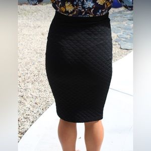 Black quilted pencil skirt!